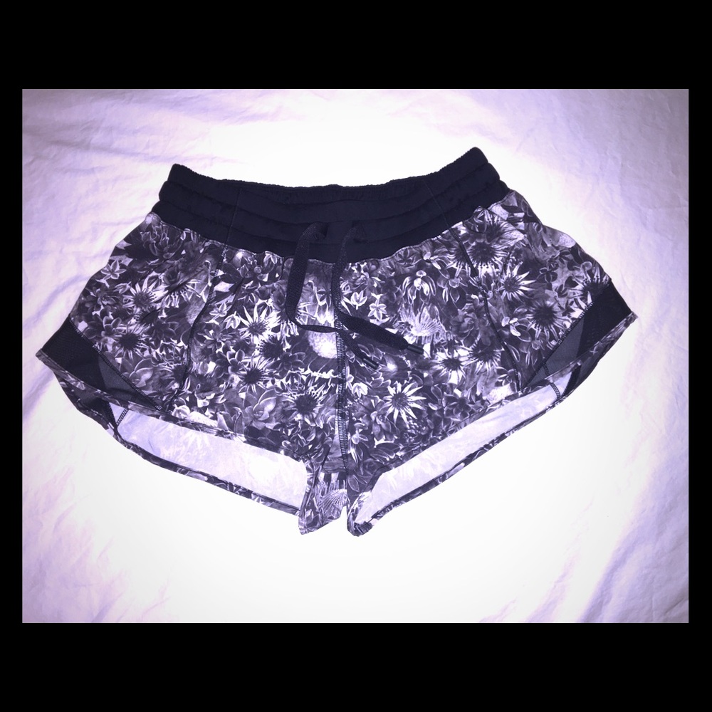 Lululemon shorts sz 6